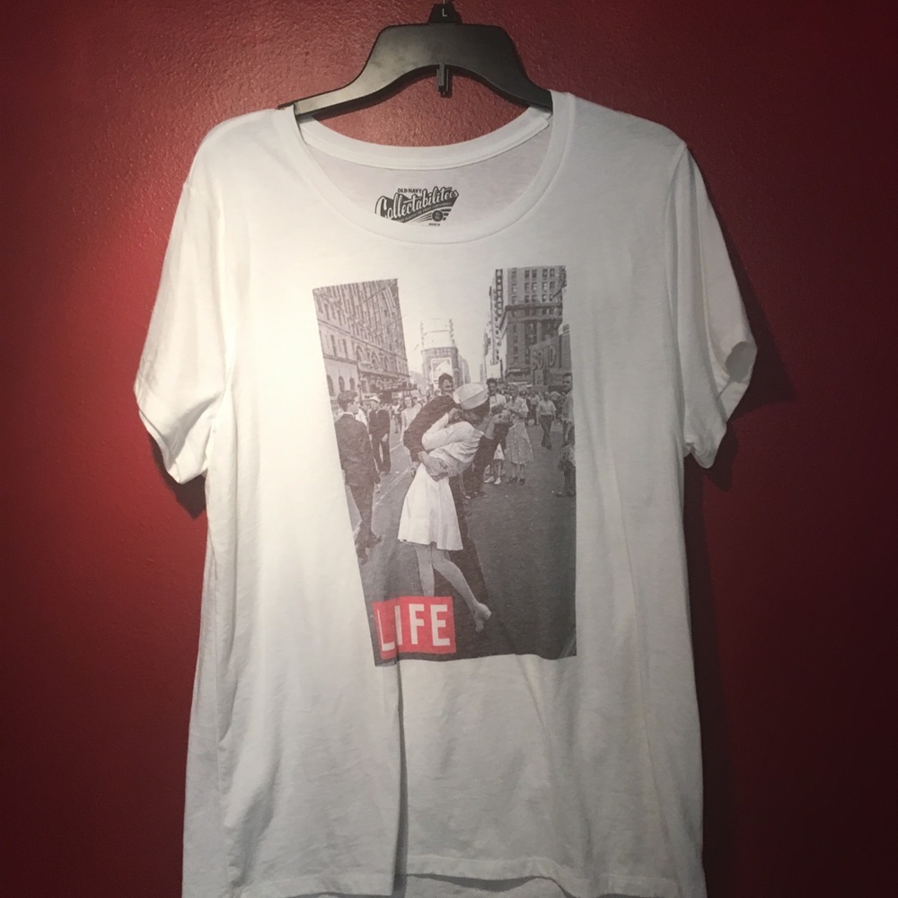 Old Navy Tee Shirt